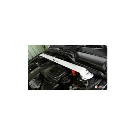 Rozpórka przednia (Front Upper Strut Bar)(3002) Ultra Racing BMW 5 E60 (535i) 3.5TT 2WD 07-10
