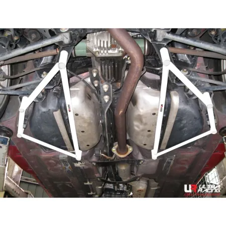 Rozpórka tylna dolna (Rear Lower Bar)s 1019P Ultra Racing Mazda RX8