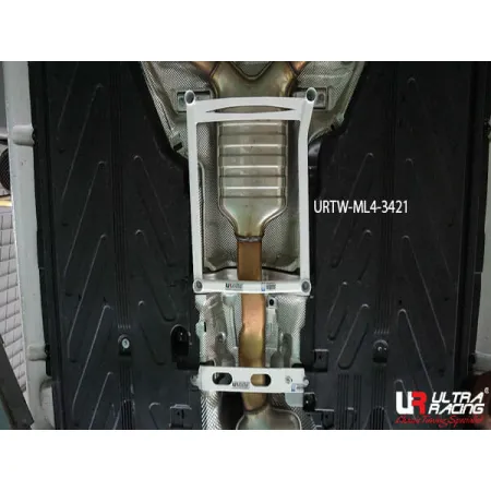 Rozpórka środkowa (Mid Lower Brace) (3421) Ultra Racing Mercedes C200/C205/C250/C300/C350 2.0T 2WD 16-21/C43 3.0TT 14-21 4WD