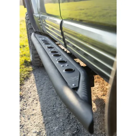 Progi stalowe IOD Performance Nissan Patrol Y60 / Y61 LWB rama IOD