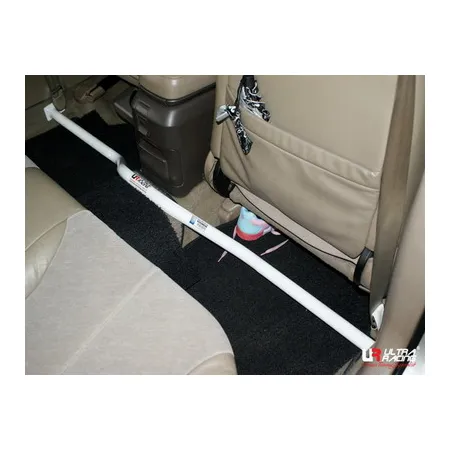 Rozpórka wewnętrzna (Room Bar) Ultra Racing Nissan Cefiro 98-03 A33