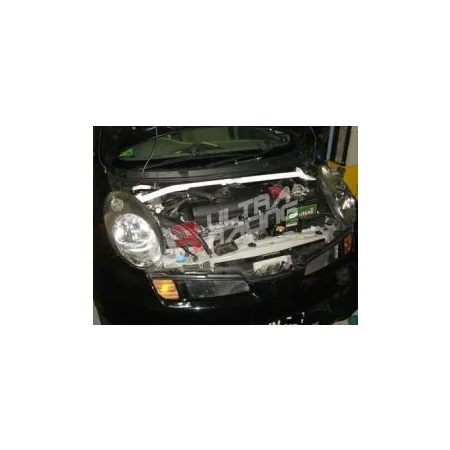Rozpórka przednia (Front Upper Strut Bar)Ultra Racing Nissan Micra K12 02-07