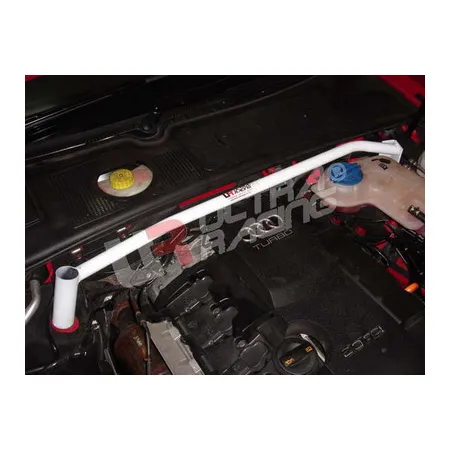 Rozpórka przednia (Front Upper Strut Bar)Ultra Racing Audi A4 04-07 FSI