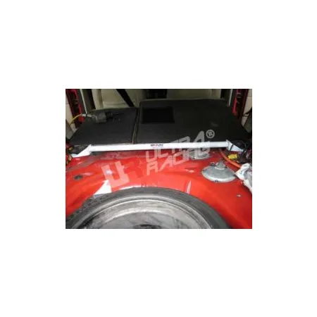 Rozpórka tylna górna (Rear Upper Strut Bar) Ultra Racing Volvo 850 Turbo 4D / C70 91-05