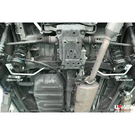 Stabilizator zawieszenia tylny 16mm Ultra Racing for Toyota Alphard 2.4 08-15/Estima 2.4 06-19/Vellfre 2.4 08-15 (AH20/XR50) 4WD