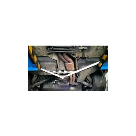 Rozpórka tylna dolna (Rear Lower Brace) Ultra Racing BMW 3-Series E46 M3 3.2 01-06