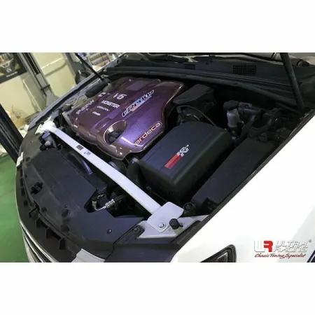 Rozpórka przednia (Front Upper Strut Bar)(2656) Ultra Racing Kia Mohave (HM) 3.0D 4WD 08+