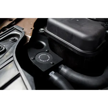 Dedykowany oil catch tank Mishimoto BMW E9X seria 3 N55 2011-2013