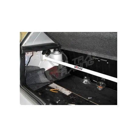 Rozpórka tylna górna (Rear Upper Strut Bar) 982A Ultra Racing VW Golf 2/3