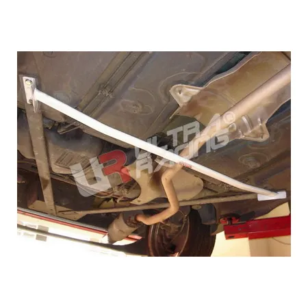Rozpórka tylna dolna (Rear Lower Tiebar) Ultra Racing Peugeot 206 1.6