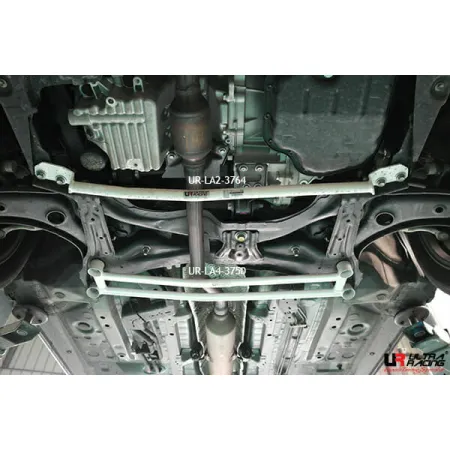 Rozpórka przednia dolna (Front Lower Tiebar) (3764) Ultra Racing Toyota Sienta (XP170) 1.5 2WD 15+