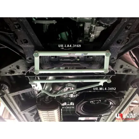 Rozpórka środkowa (Mid Lower Brace) (3492) Ultra Racing Nissan Serena (C26/C27) 2.0 2WD 10+