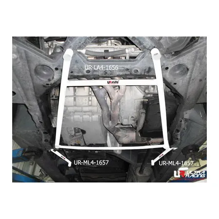 Rozpórka przednia (Front H-Brace) Ultra Racing Mercedes A-Class 97-05 A160