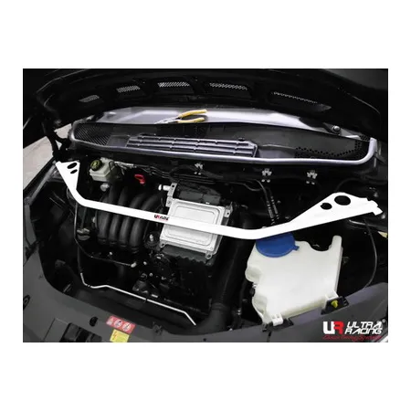 Rozpórka przednia (Front Upper Strut Bar)Ultra Racing Mercedes A (W169) / B (W245)