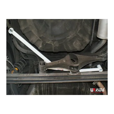 Rozpórka tylna (Rear H-Brace) Ultra Racing Nissan Cefiro 98-03 A33