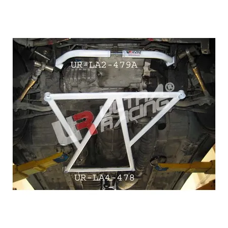 Rozpórka przednia dolna (Front Lower Tiebar) Ultra Racing Nissan Skyline R32/R33 GTR