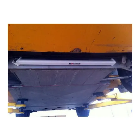 Rozpórka przednia dolna (Front Lower Tiebar) 1376 Ultra Racing Lotus Elise/Exige 00-04