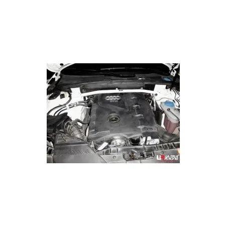 Rozpórka przednia (Front Upper Strut Bar)Ultra Racing Audi A4 (B8) 07+ 2.0T