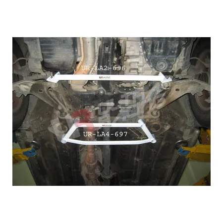 Rozpórka przednia dolna (Front Lower Tiebar) Ultra Racing Nissan X Trail 01-07