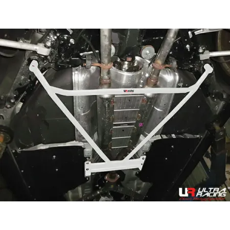 Rozpórka tylna dolna (Rear Lower Bar) (3453) Ultra Racing Infiniti Q70 (Y51) 2.5/3.5 V6 2WD 13+