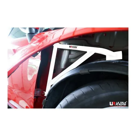 Rozpórka przedniego kielicha (Fender Brackets) Ultra Racing Ford Fiesta MK6/7 1.6 08+