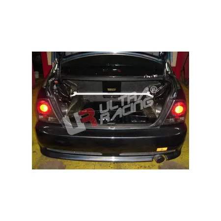 Rozpórka tylna górna (Rear Upper Strut Bar) Ultra Racing Lexus IS200/RS200