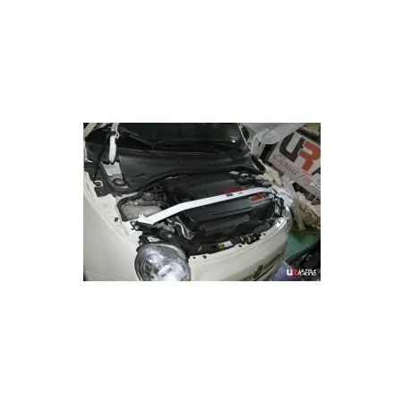 Rozpórka przednia (Front Upper Strut Bar)Ultra Racing Fiat 500 07+ 09./1.4