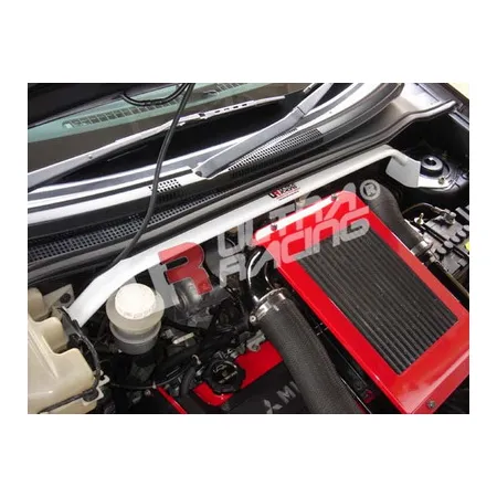Rozpórka przednia (Front Upper Strut Bar)Ultra Racing Mitsubishi Outlander 03-06