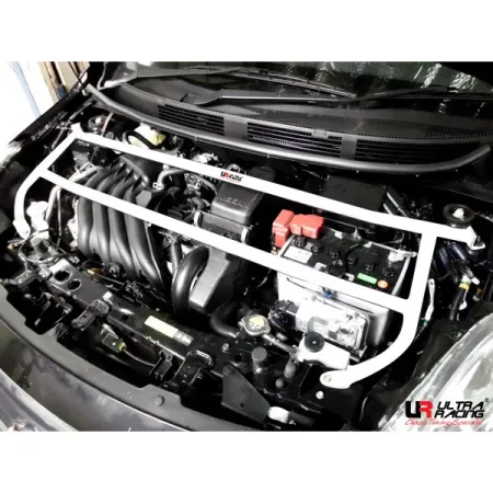 Rozpórka przednia (Front Upper Strut Bar)Ultra Racing Nissan Almera 1.5 11+