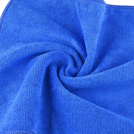 Miękka ścierka ściereczka z mikrofibry uniwersalna , chłonna 30x30 cm 330g/m2