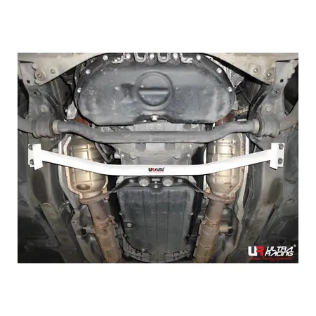 Rozpórka przednia dolna (Front Lower Bar) 1691 Ultra Racing Lexus LS 430 06+