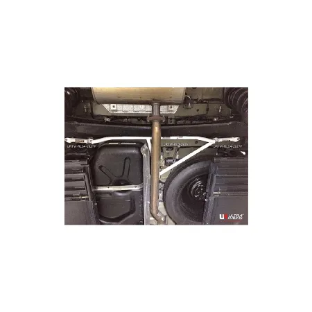 Rozpórka tylna dolna (Rear Lower Bar) (2927P) Ultra Racing Toyota Sienna (XL30) 3.5 V6 2WD 10+