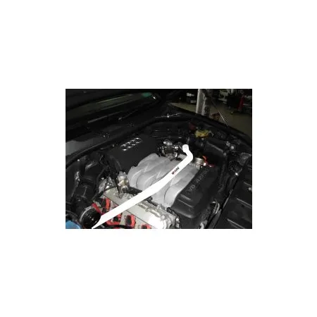 Rozpórka przednia (Front Upper Strut Bar)Ultra Racing Audi Q7 4.2 08+
