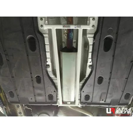 Rozpórka środkowa (Mid Lower Brace) (3105) Ultra Racing Skoda Octavia (MK3/TYP 5E) 2.0TSI 2WD 12+