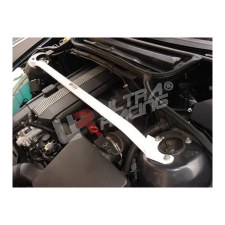 Rozpórka przednia (Front Strutbar) Ultra Racing BMW 3-Series E46 320/323/325/328/330 6C
