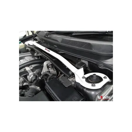 Rozpórka przednia (Front Upper Strut Bar)Ultra Racing Volvo XC90 02+ 2.5