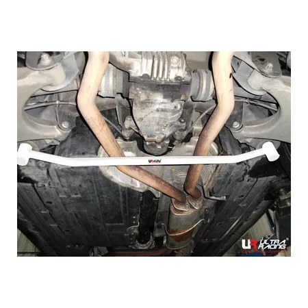 Rozpórka tylna dolna (Rear Lower Bar) 1703 Ultra Racing BMW E53 X5 4.4 99-06