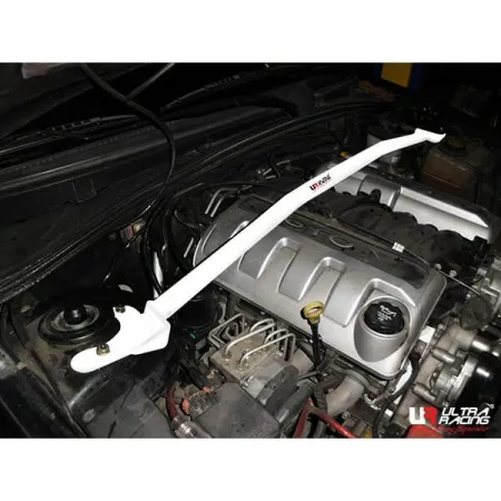 Rozpórka przednia (Front Upper Strut Bar)(2322) Ultra Racing Toyota Highlander (XU20) 3.0 2WD 01-07