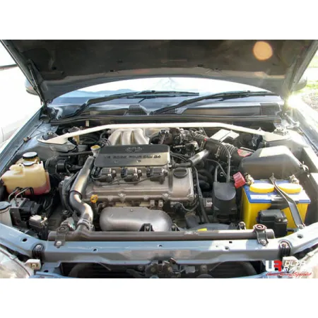 Rozpórka przednia (Front Upper Strut Bar)(612) Ultra Racing Toyota Camry (XV30/ACV36R) 2.2 2WD 02-04