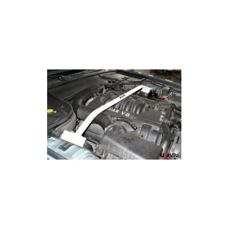 Rozpórka przednia (Front Upper Strut Bar)Ultra Racing Jaguar XJ (X308) 4.0 98-02