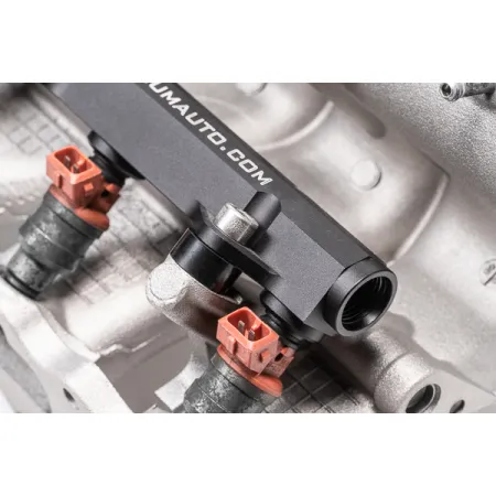 Listwa paliwowa Mitsubishi EVO 4-9 Radium Engineering