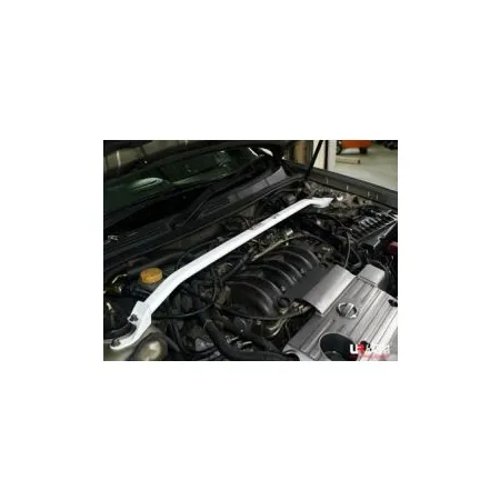 Rozpórka przednia (Front Upper Strut Bar)Ultra Racing Nissan Cefiro 98-03 A33