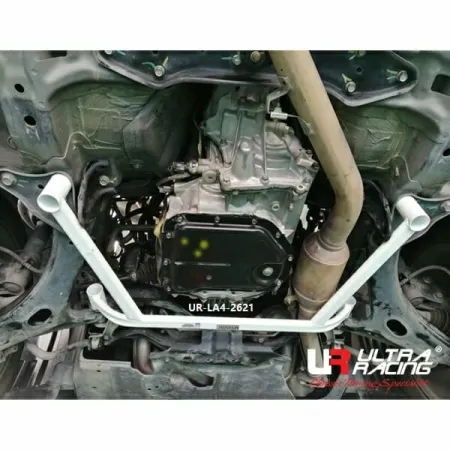Rozpórka przednia dolna (Front Lower Brace) (2621) Ultra Racing Subaru Exiga 2.0T 08-18/XV 2.0 13-17 4WD