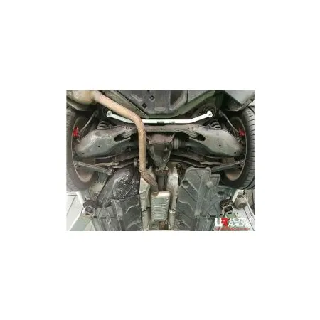 Rozpórka tylna dolna (Rear Lower Brace) Ultra Racing Mercedes C-Class/ AMG 07+ W204