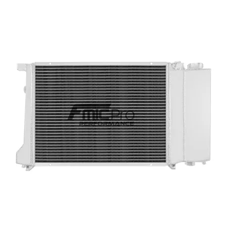 Chłodnica wody FMIC.Pro BMW 3 i 5 E30 E34 E36 1.6 1.8 2.0 2.3 2.5 82-01