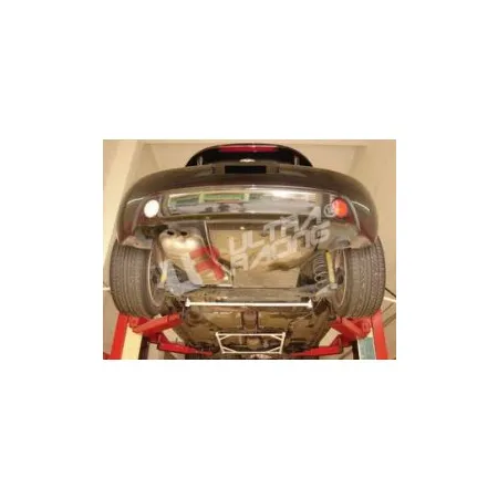 Rozpórka przednia dolna (Front Lower Brace) 324 Ultra Racing VW New Beetle