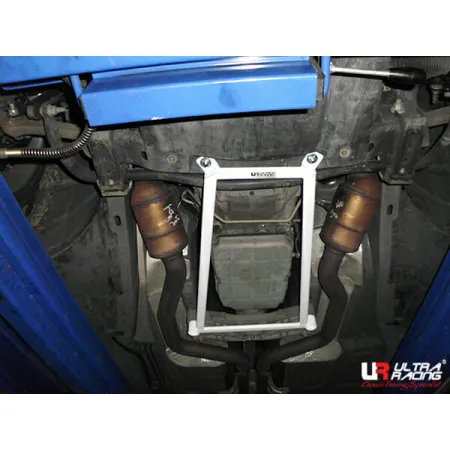 Rozpórka przednia dolna (Front Lower Brace) (2385) Ultra Racing Dodge Charger LD 3.6 V6 11+/Charger SR-T 6.1 06-10/Challenger 5.7 11+/Magnum 5.7 04-08