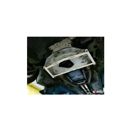 Rozpórka przednia dolna (Front Lower Brace) Ultra Racing BMW 6-Series E63 03-10