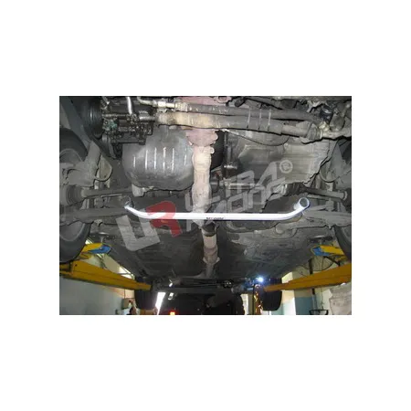 Rozpórka przednia dolna (Front Lower Tiebar) Ultra Racing Toyota Starlet EP70/72