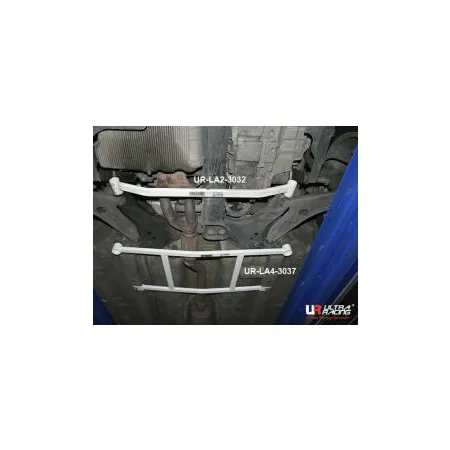 Rozpórka przednia dolna (Front Lower Brace) (3037) Ultra Racing Daewoo Tosca LPI 2.0 2WD 06-11